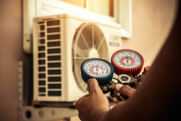 Professional Hvac technician working in Irvington, NY